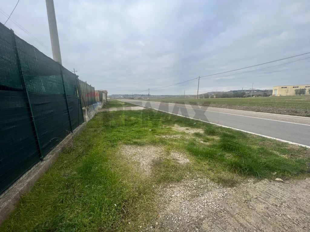 Aed - Land with Orchard near Matera