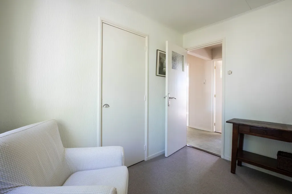 Elutuba - Two-Storey House with Souterrain in Aalsmeer