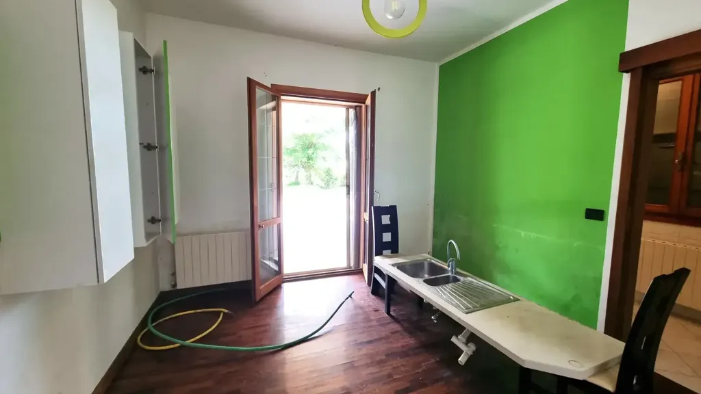 Cucina - Multi-Level Villa near Conselice