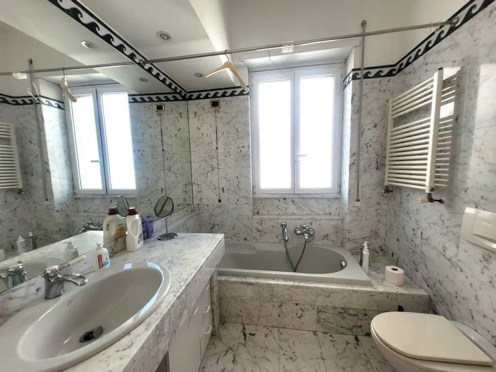 Salles de bain - Luxury Seafront Flat in Pescara