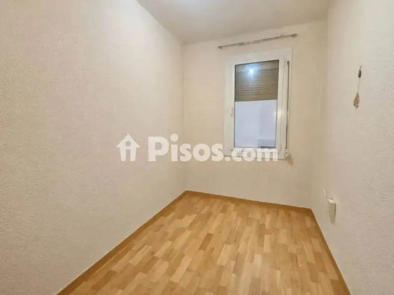 Pièces - Apartment with High Ceilings in Barcelona Centre