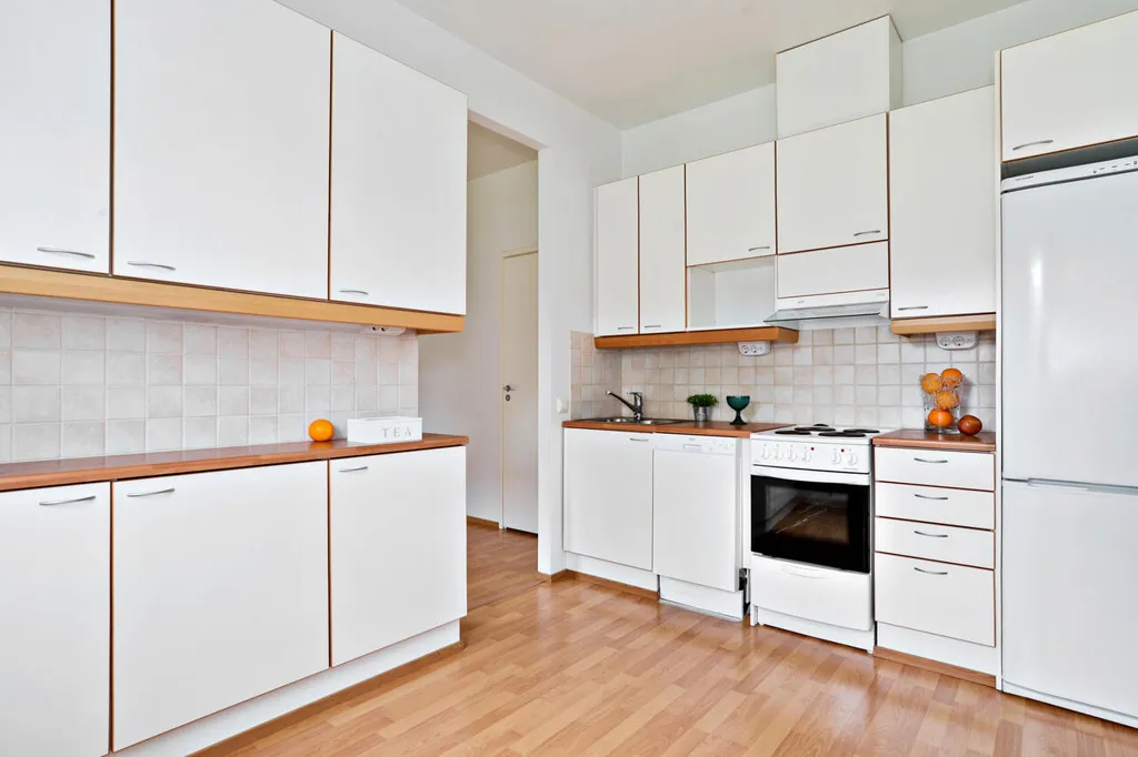 Cuisine - Spacious Two-Bedroom Flat in Palosaari, Vaasa