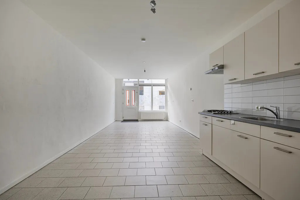 Cuisine - Modern Ground Floor Flat with Terrace in Oss