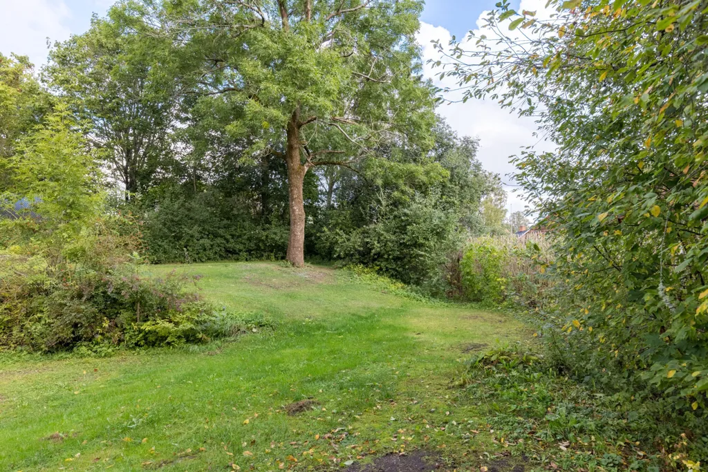 Aed - Freehold Plot with Building Potential in Skyttorp
