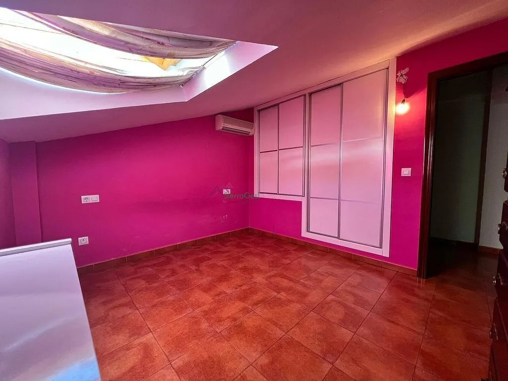 Toad - Duplex with Air Conditioning in Ubrique