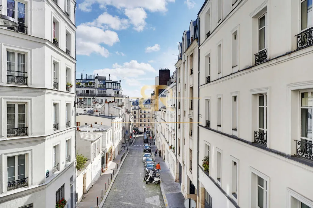 Appartement 3 pièces à Paris-18e