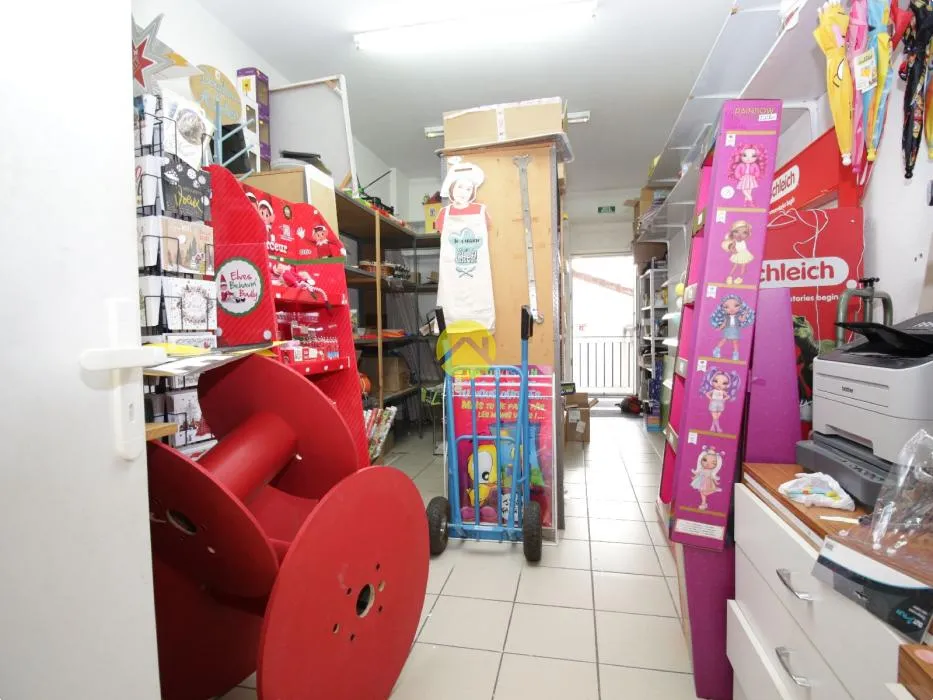 Buanderie - Local Commercial en Centre-Ville à Commentry