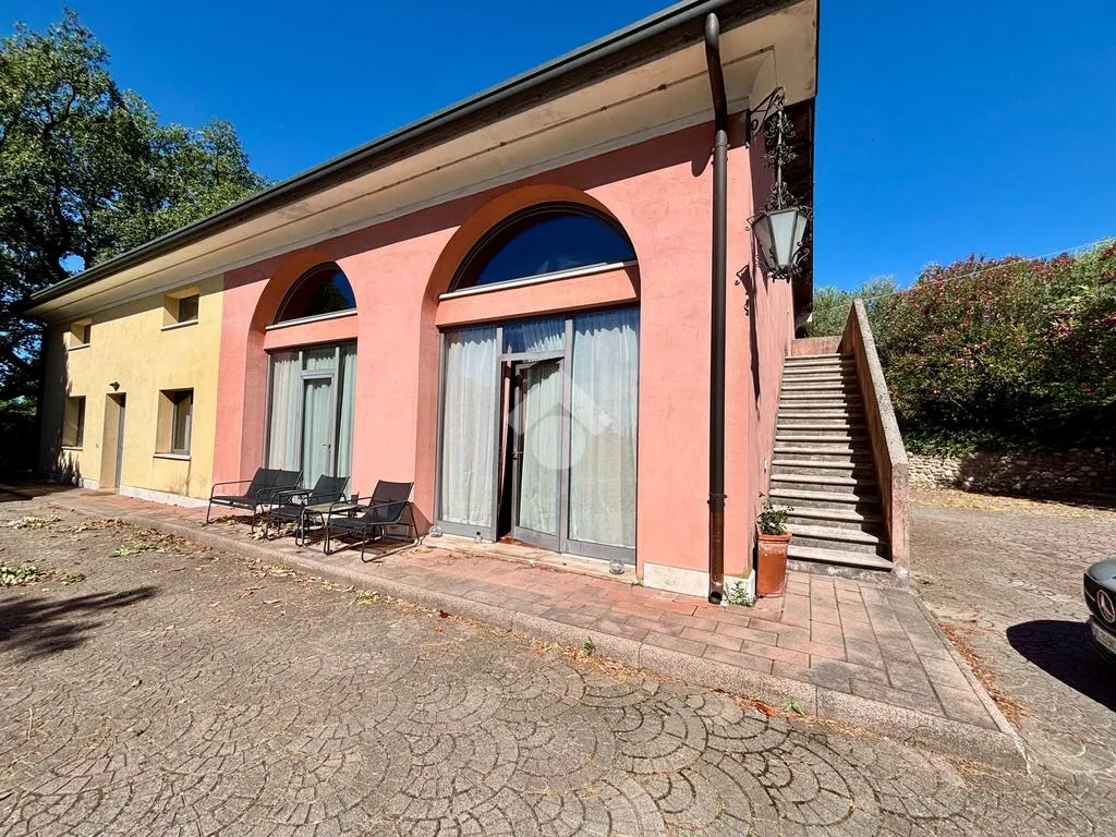 Esterno - Historic Villa with Pool in Sona
