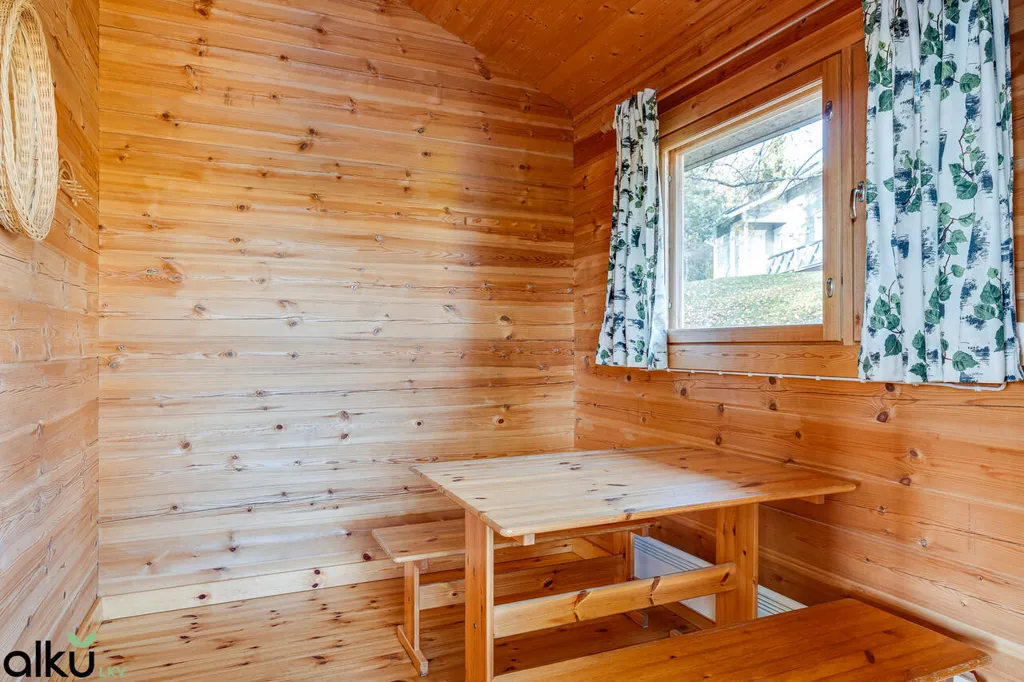 Salle à manger - Cottage with River View and Sauna in Muhos