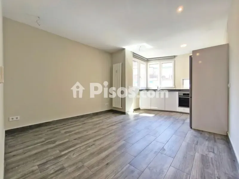 Kitchen - Modernised Flat with East View in Chamartín