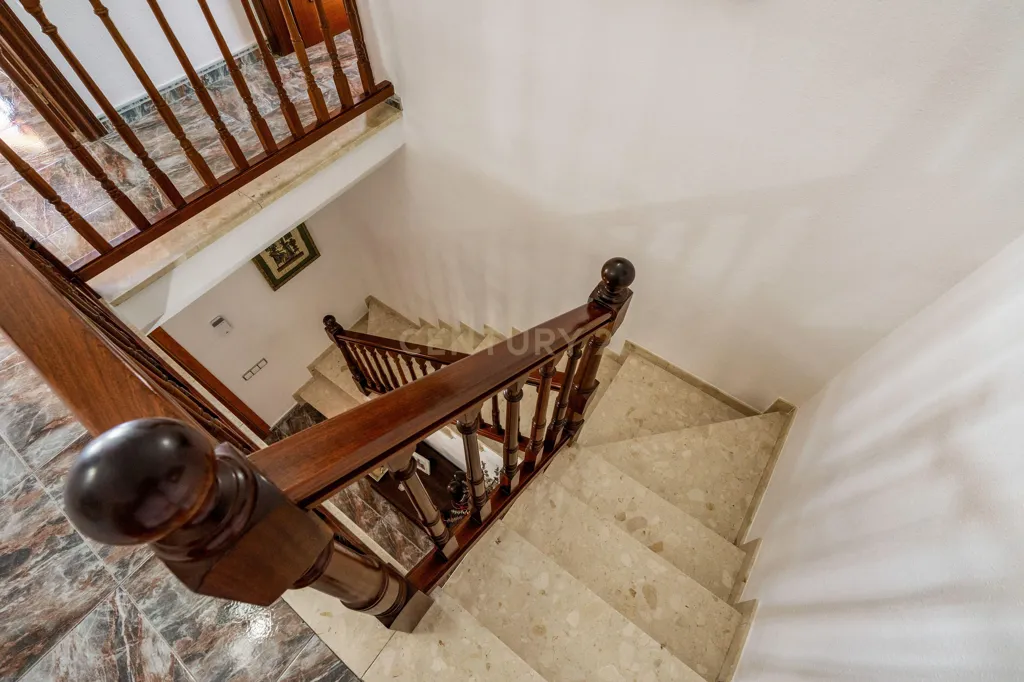 Rooms - Independent House with Montserrat Views in Abrera