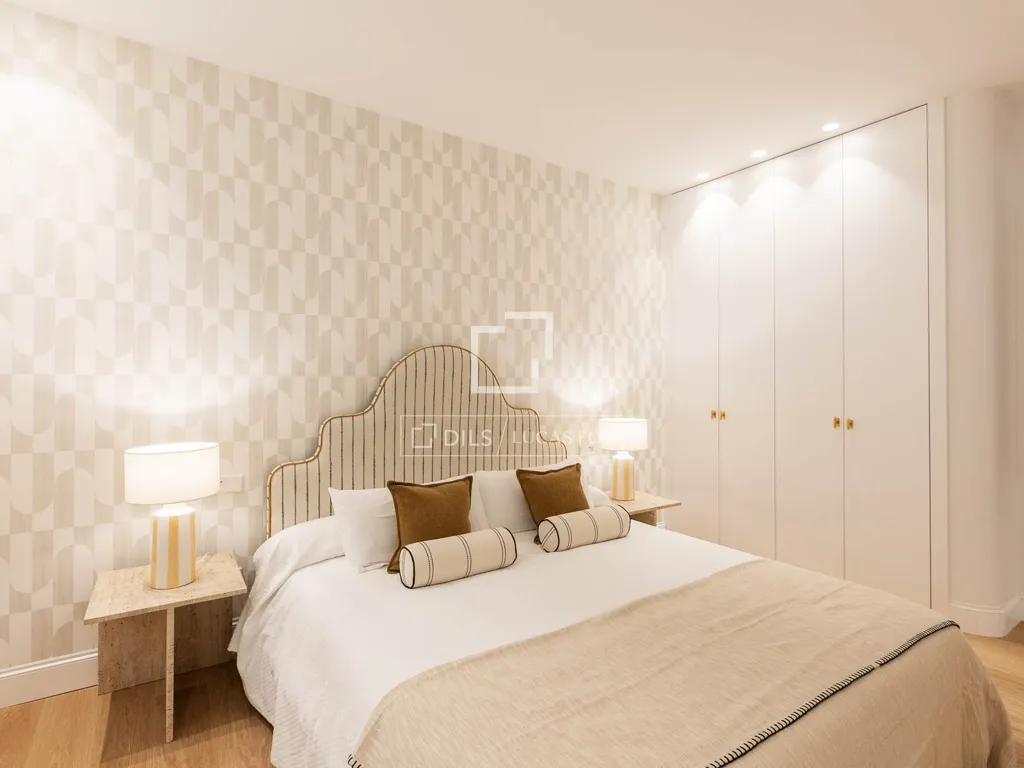 Bedrooms - Luxury Flat with High Ceilings in Salamanca