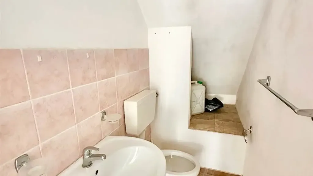 Salles de bain - Panoramic House with Terraces in Chiusa Sclafani