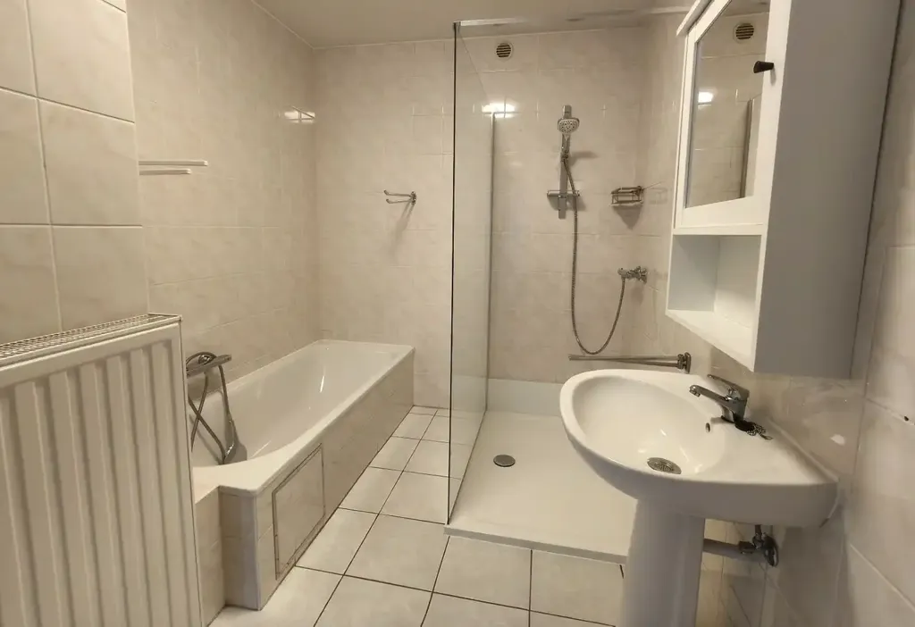Vannitoad - Apartment with Garage on Corner in City Centre