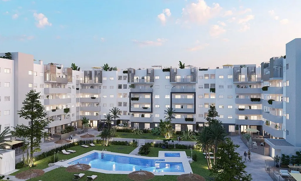 Apartment with Pool in Puerta Sevilla
