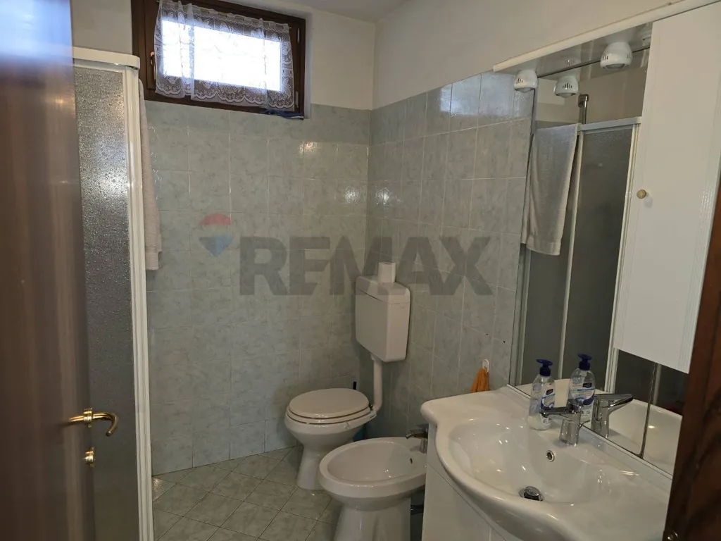 Salles de bain - Semi-detached House with Garden in Lamon