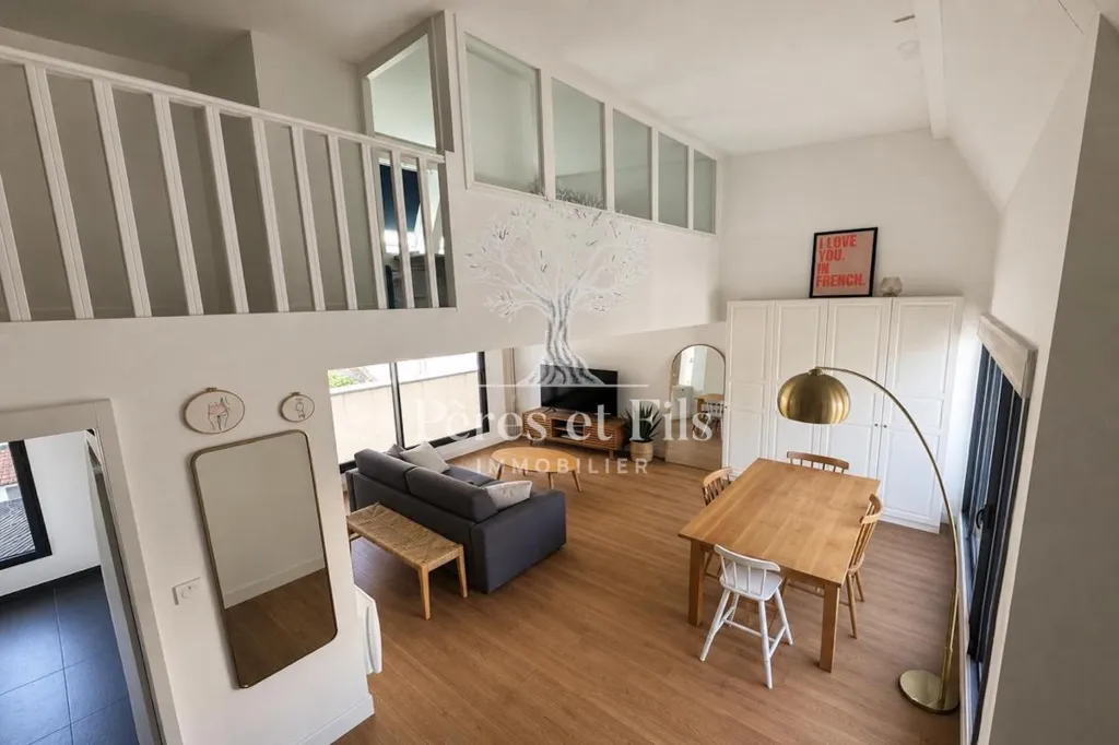 Séjour - Duplex Lumineux avec Balcons au Quartier des 3 Rues