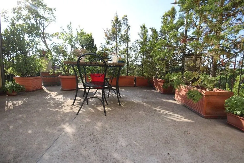 Terrass - Historic Farmhouse with B&B in La Morra