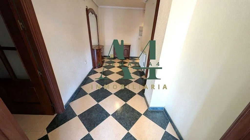 Esik - Apartment with Terrace in Cáceres Centre