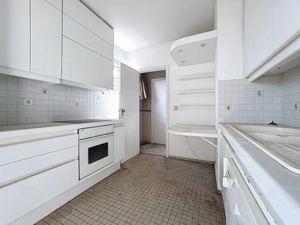 Kitchen - Duplex and Studio with Terraces in Jette