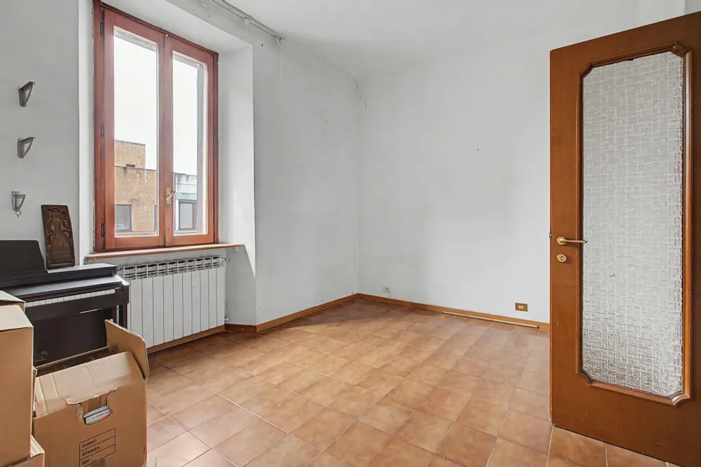 Toad - Twin-Storey Apartment with Ascender in Milan