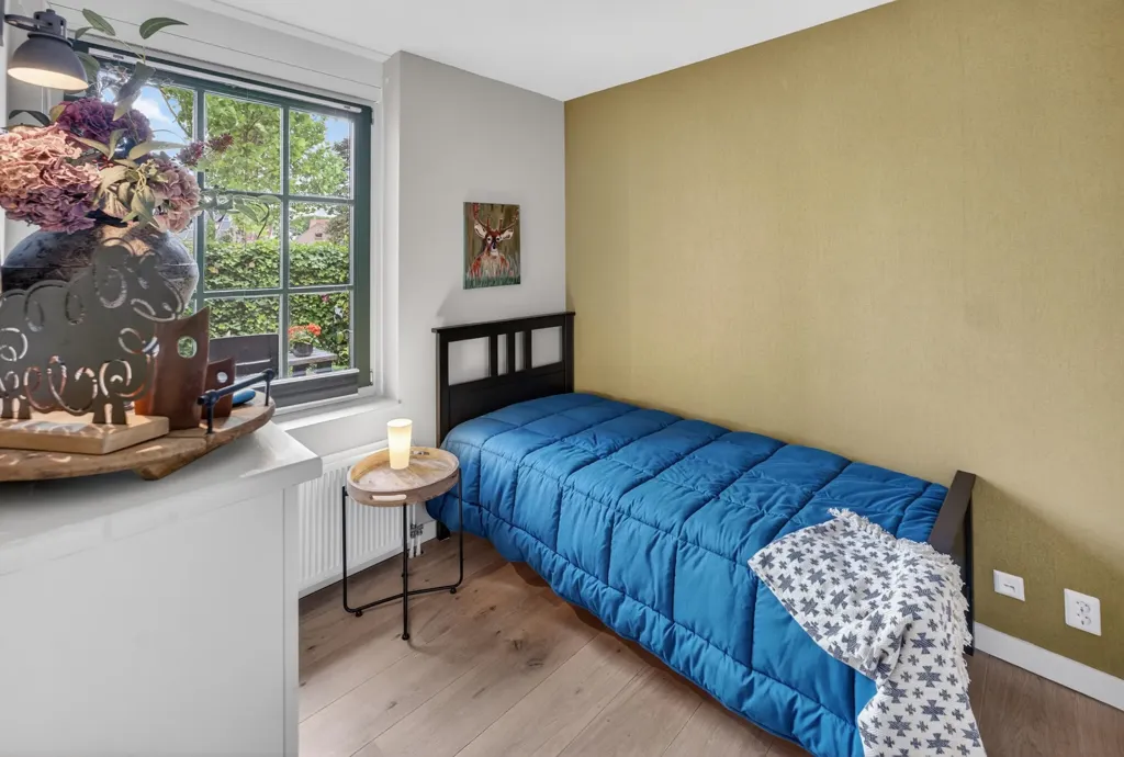 Bedrooms - Half-Freestanding House with Harbour View in Oude-Tonge