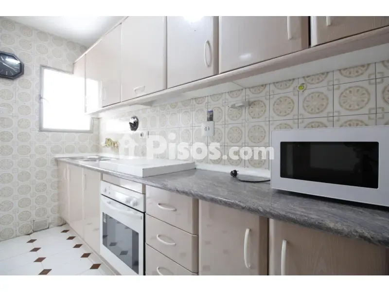 Kitchen - Furnished Flat with Lift in Granada Centre