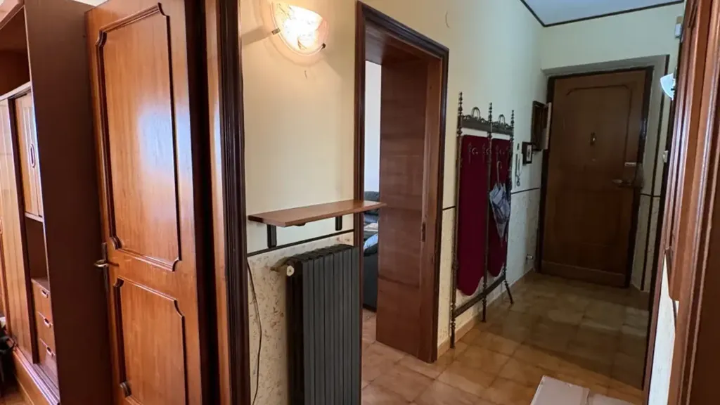 Hallway - Bright Trilocale with Sea View in Catanzaro