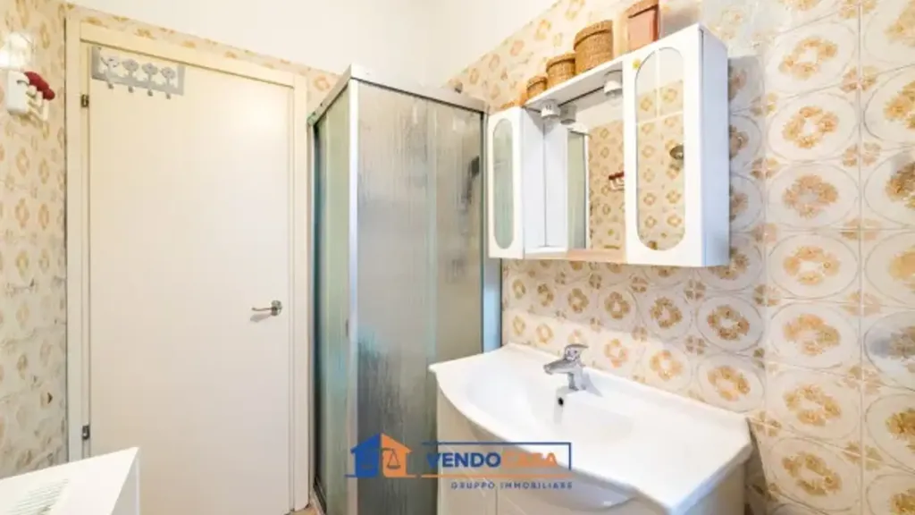 Salles de bain - Quadruplex Apartment with Balcony in Carmagnola
