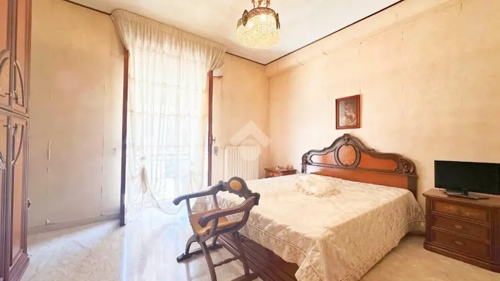 Chambres - Corner Apartment with Balcony in San Severo