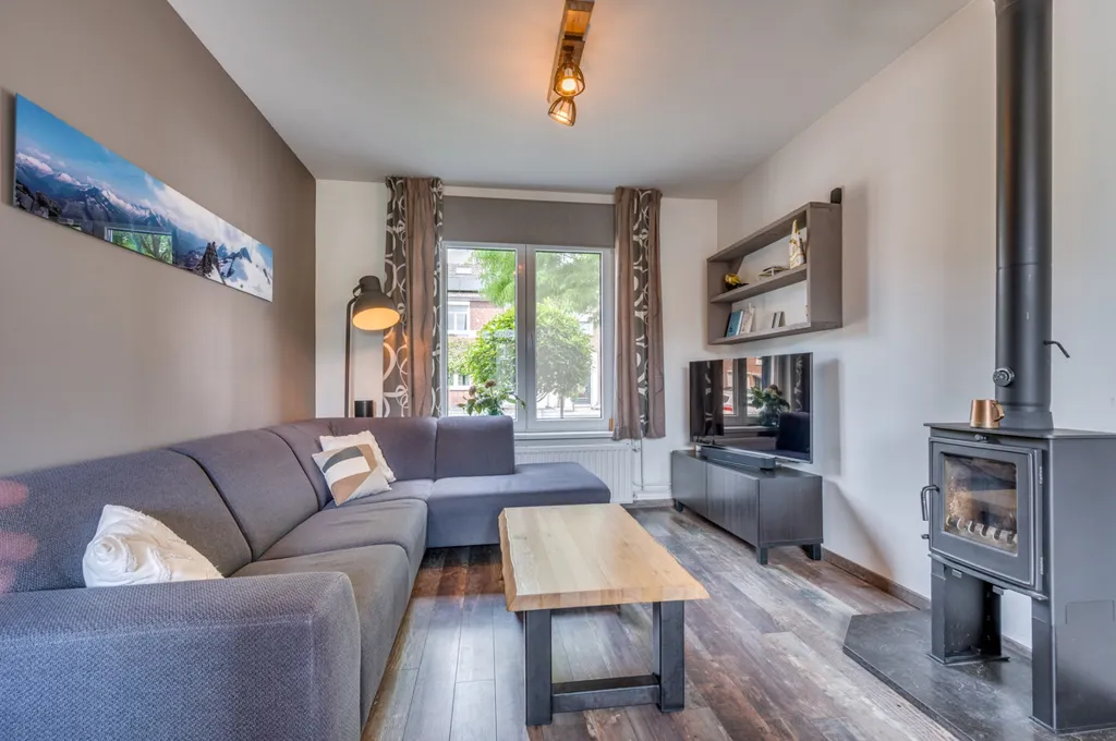 Séjour - Modernised Two-Storey House with Garden in Reuver