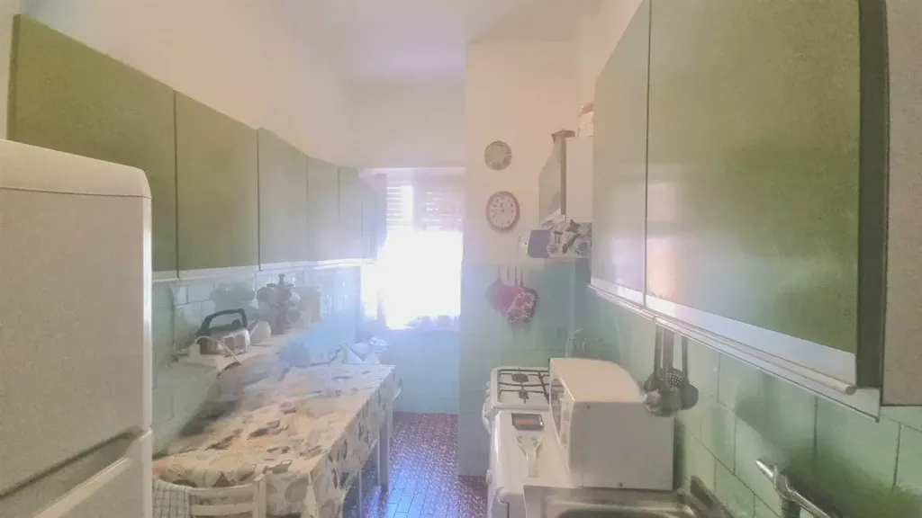 Cuisine - Three-Bedroom Apartment with Balcony in Talenti, Rome