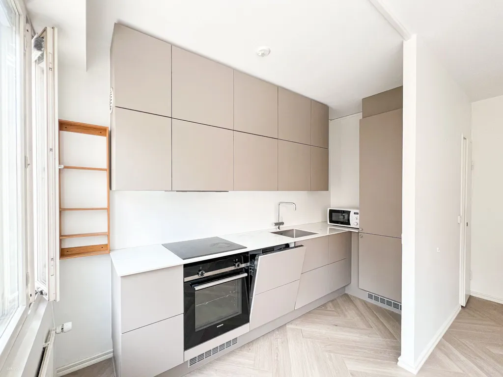 Cuisine - Apartment with Balcony in Helsinki Centre