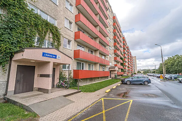 Välivaade - Apartment with Separate Bathrooms in Mustamäe, Tallinn