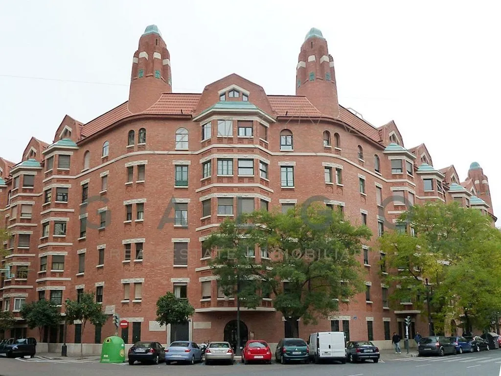 Extérieur - Renovated Flat with High Ceilings in Arrancapins