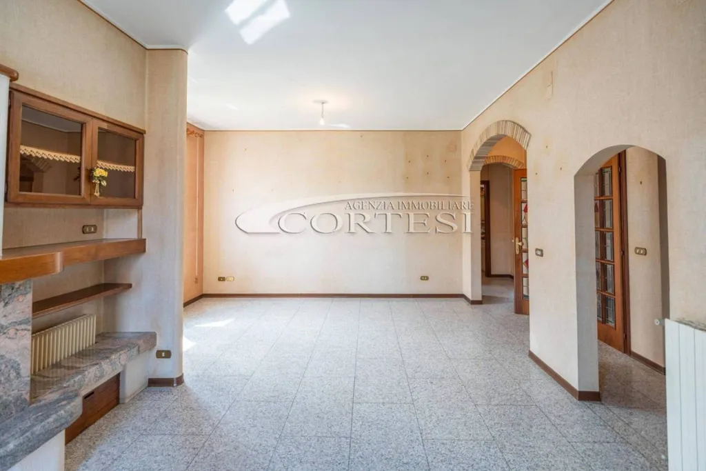 Esik - Three-Unit House with Private Garden in Città di Castello