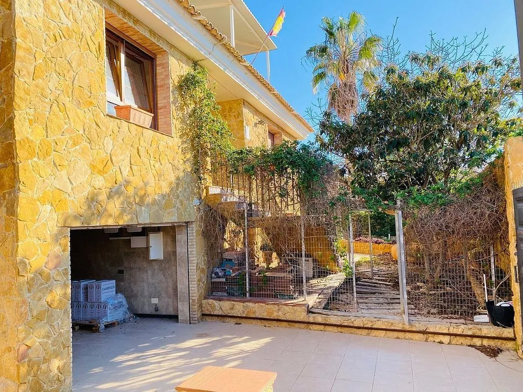Terrasse - Luxury Villa with Pool in Playas de Orihuela