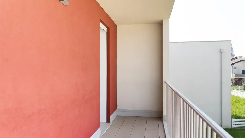 Rõdu - Apartment with East-Facing Terrace in Salzano