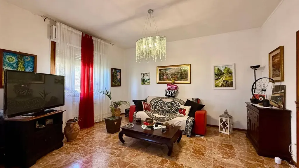 Séjour - Apartment with Balcony in Alessandria