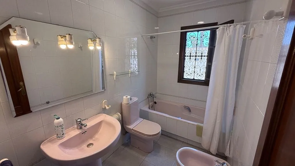Vannitoad - Rustic Chalet with Pool in La Zenia