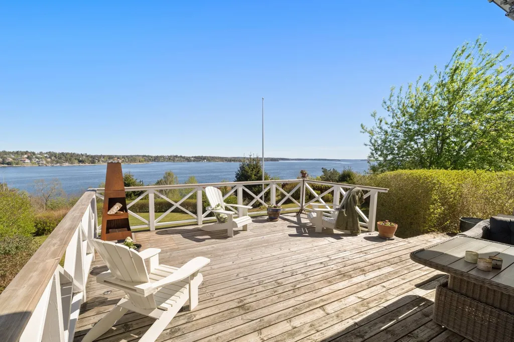 Terrasse - Seafront Villa with Panoramic Views in Österåker