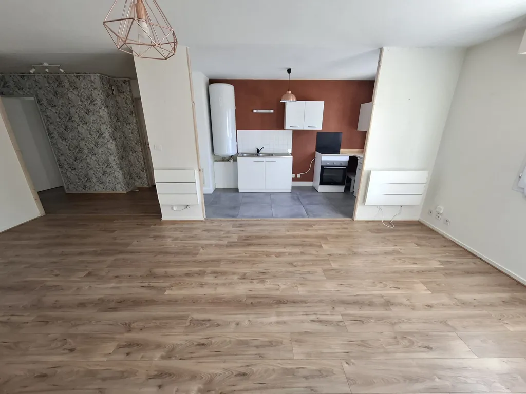 Küche - 3-Bed Flat with Parking in Madeleine