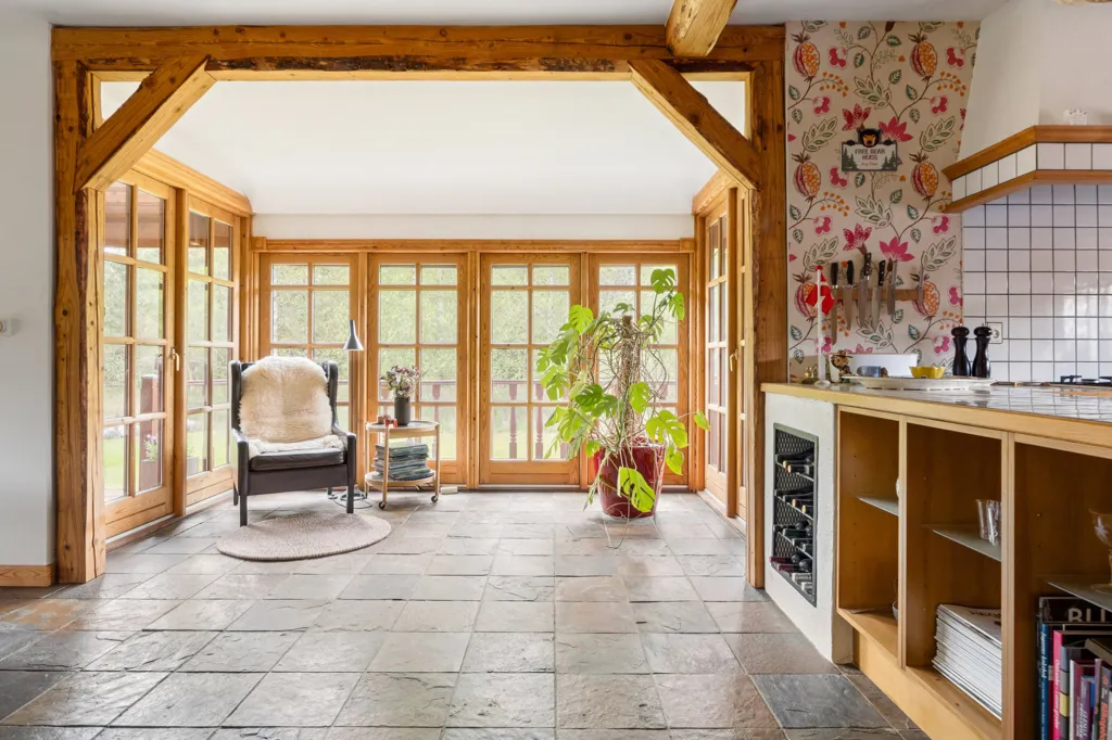 Kitchen - Bjelkecottage with Nature View in Jerup
