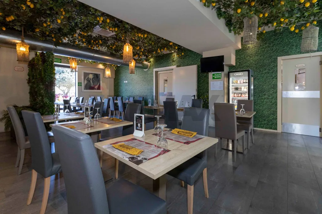 Sala da pranzo - Ristorante con spazi per eventi a San Giuliano Milanese