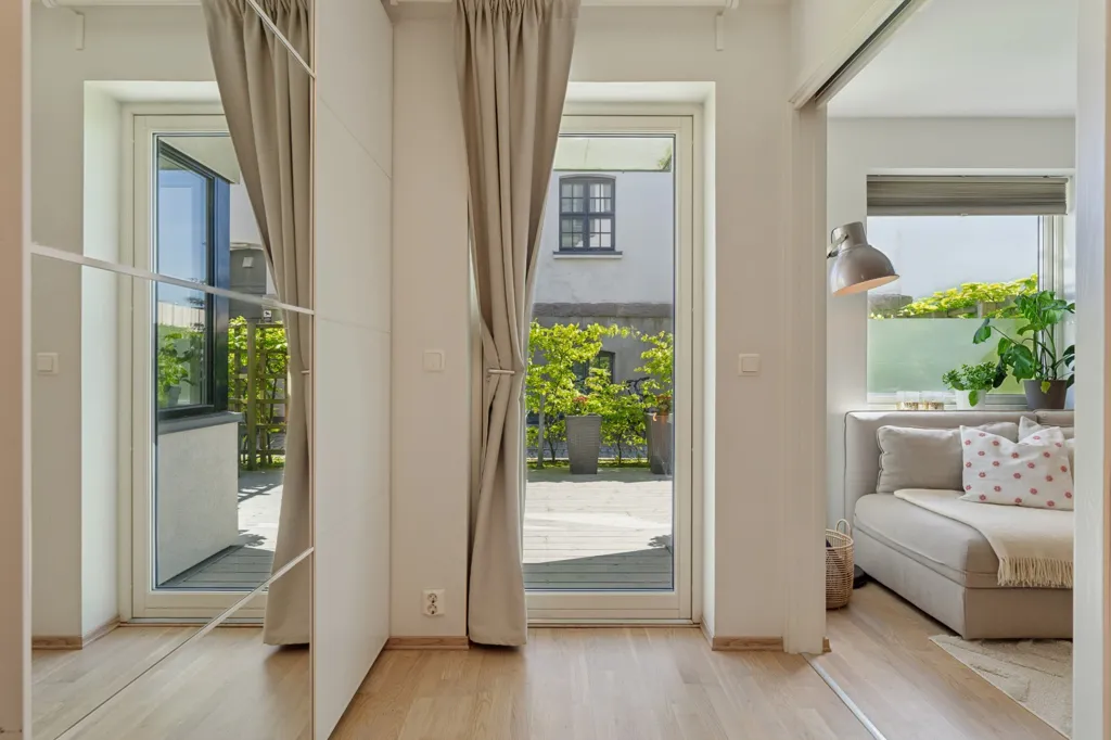 Chambres - Modern 2-Bedroom with Terrace in Kristiansand Centre