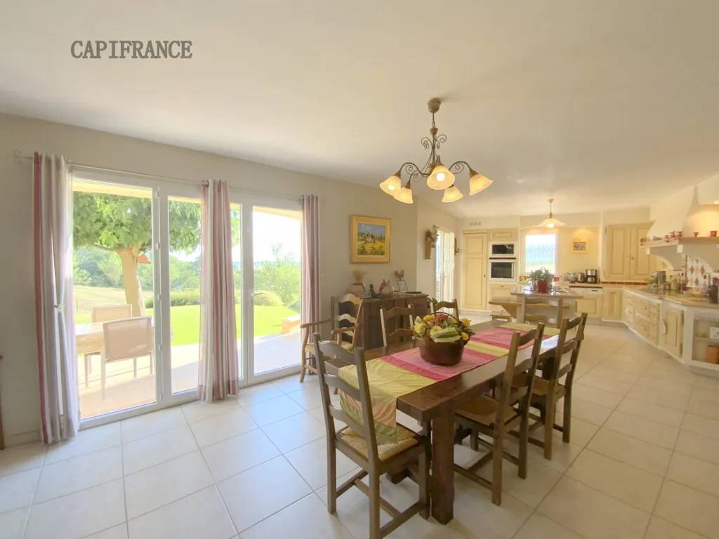 Sala da pranzo - Villa with Pool and View in Oraison
