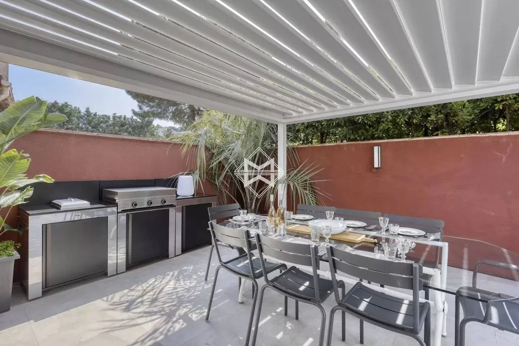 Terrass - Luxury House with Terrace in Saint-Tropez