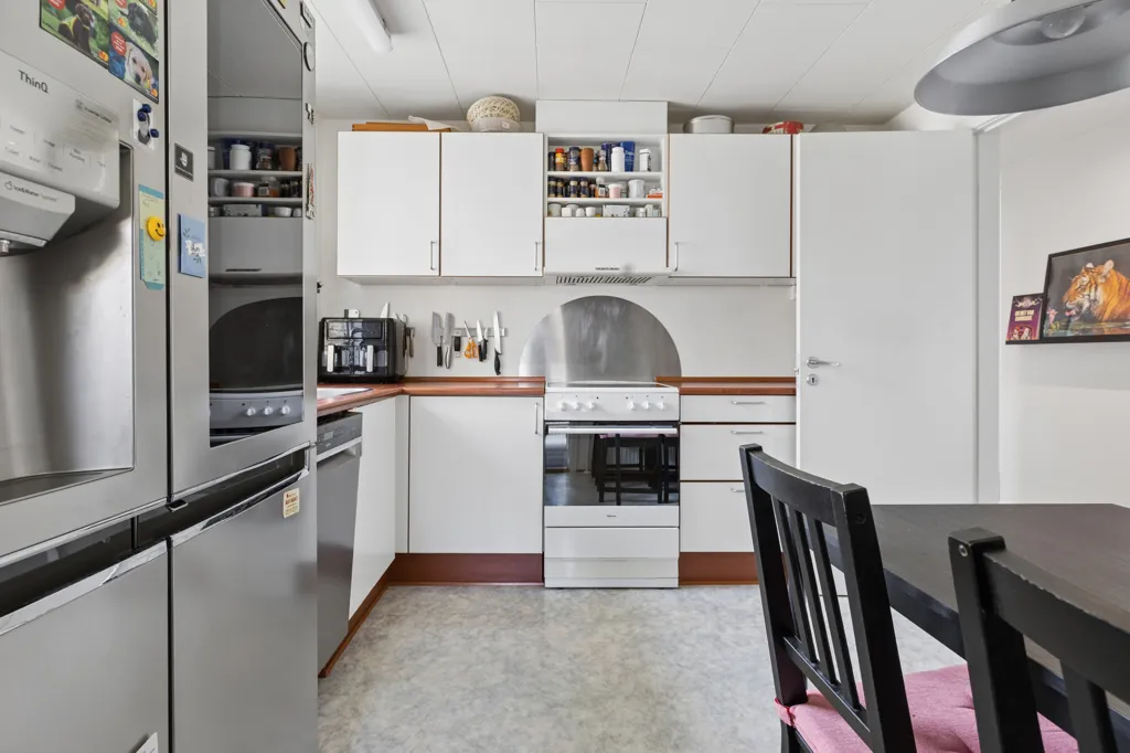 Cuisine - Renovated Villa with Terraces in Odense