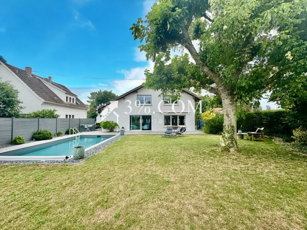 Piscine - Maison avec Piscine au Calme à Truchtersheim