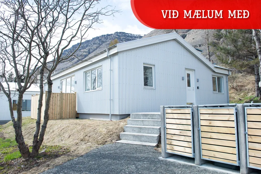 4-toaline maja asukohas Bíldudalur